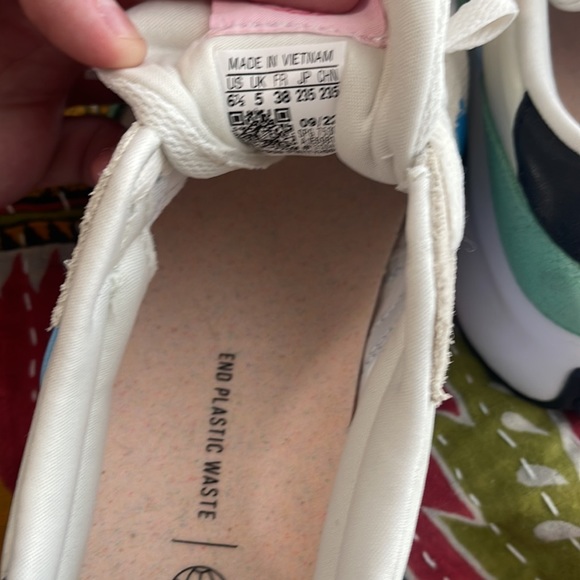 Adidas flat sneaker - Picture 5 of 6